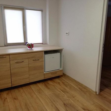 Pensiunea Eden House Крайова Екстер'єр фото