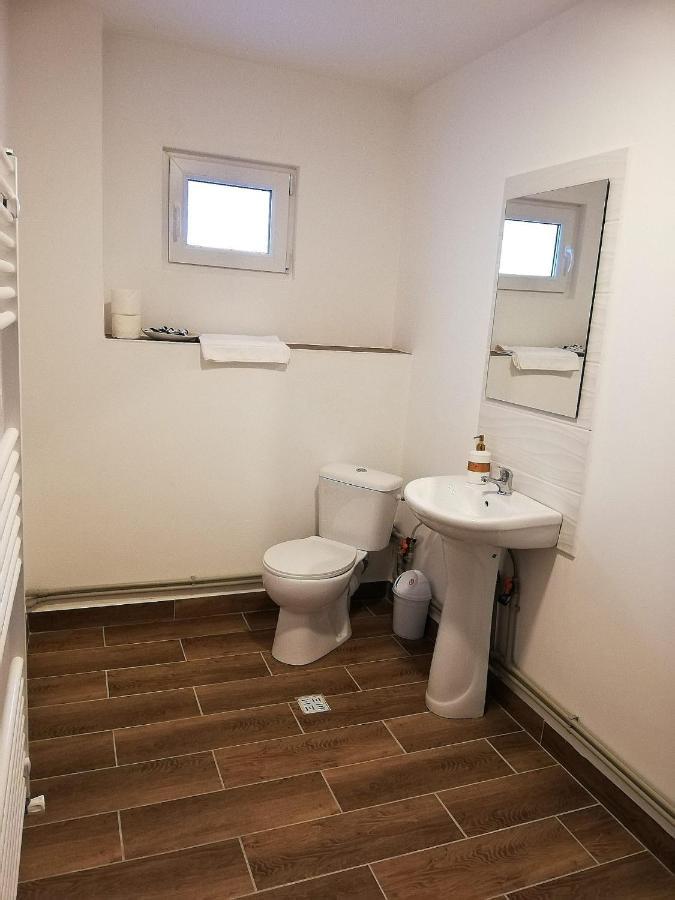 Pensiunea Eden House Крайова Екстер'єр фото